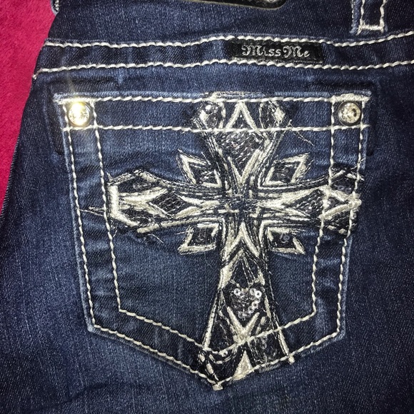 Miss Me Junior Jeans! - Picture 2 of 3